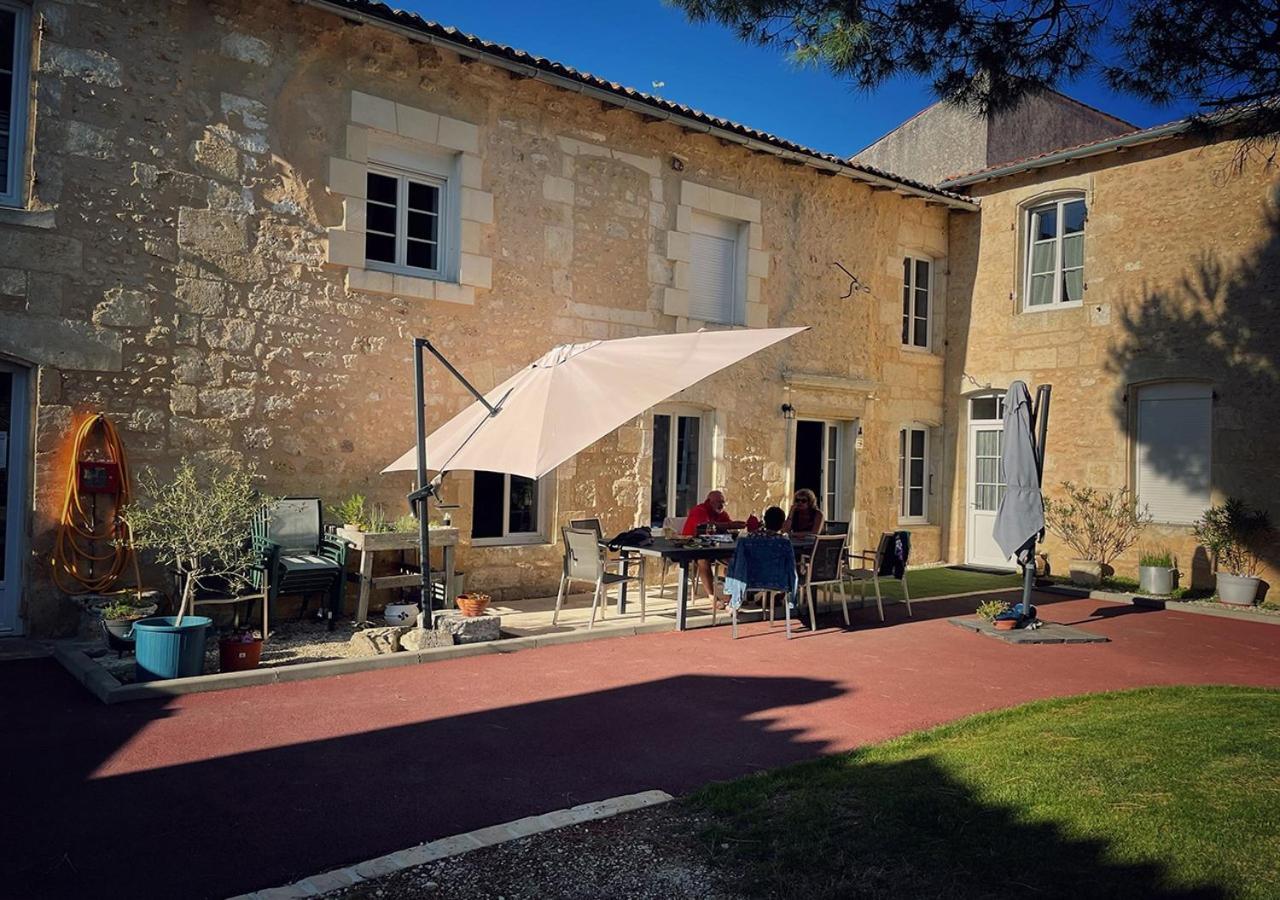 Bois Jardin D'Arcy - Chambres D'Hotes Avec Piscine Et Spa מראה חיצוני תמונה