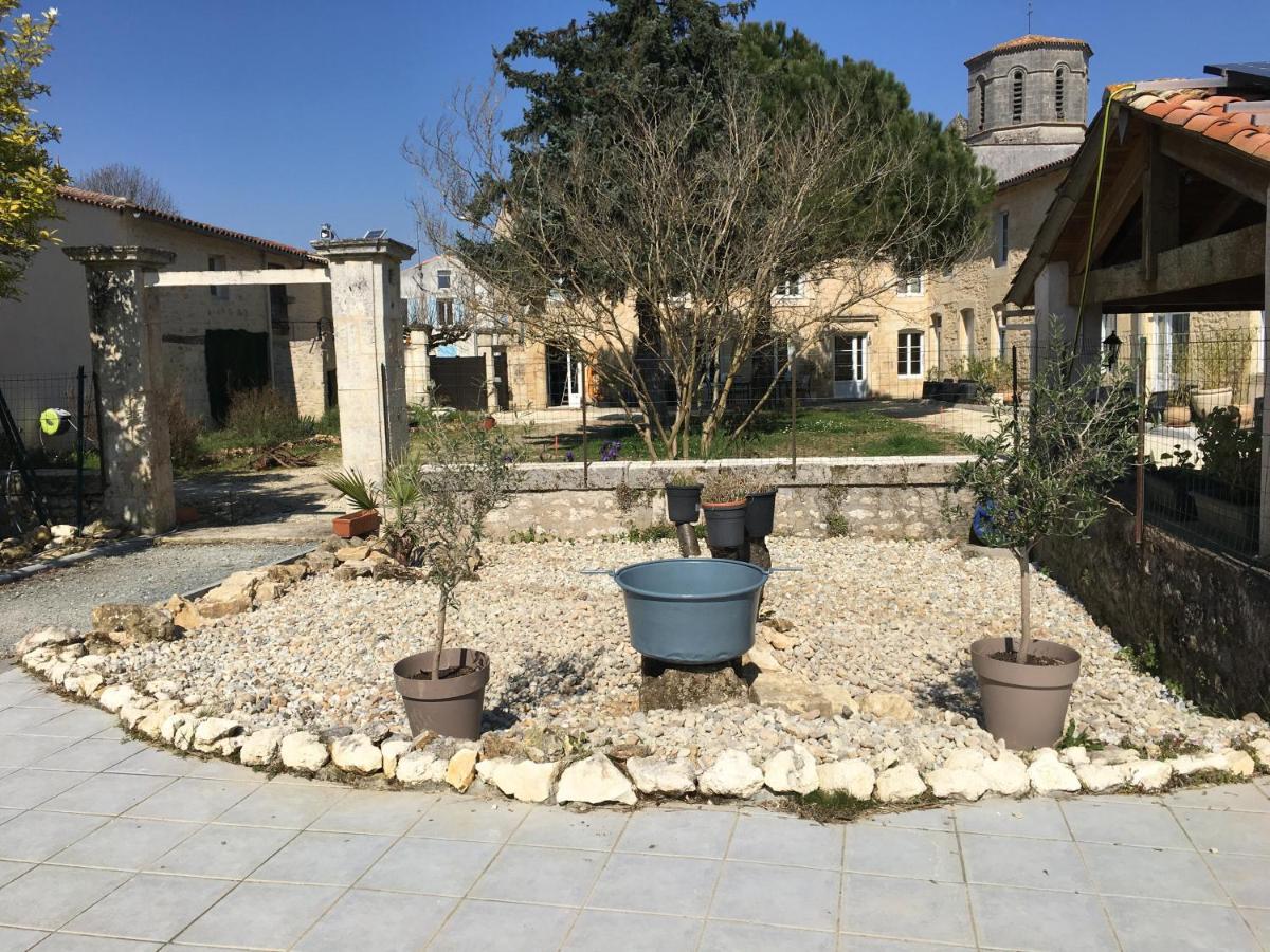 Bois Jardin D'Arcy - Chambres D'Hotes Avec Piscine Et Spa מראה חיצוני תמונה