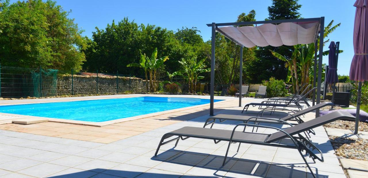 Bois Jardin D'Arcy - Chambres D'Hotes Avec Piscine Et Spa מראה חיצוני תמונה